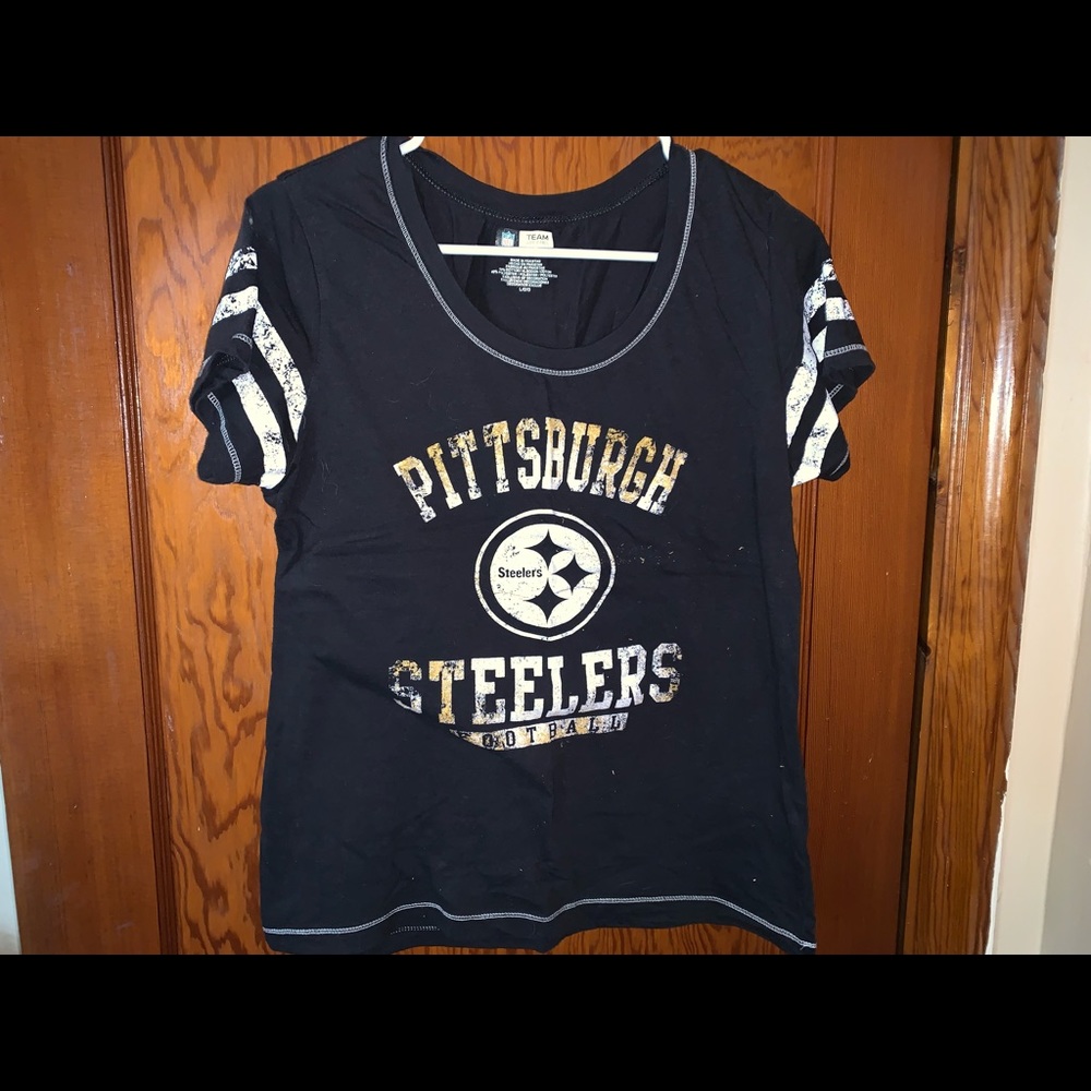 Black Steelers tshirt women’s L